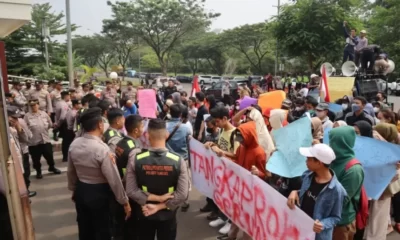 Forum Aktivis Mahasiswa Tangerang Selatan Minta Agar Rocky Gerung Ditangkap