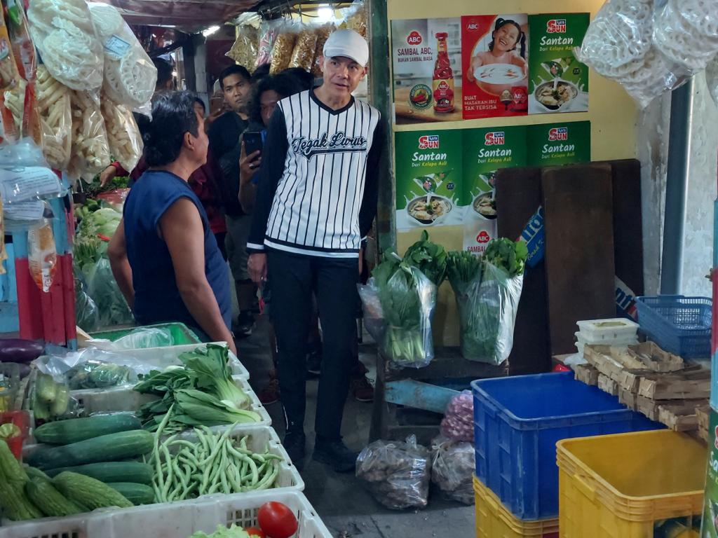 Doa Pedagang Pasar Darmo Surabaya untuk Ganjar