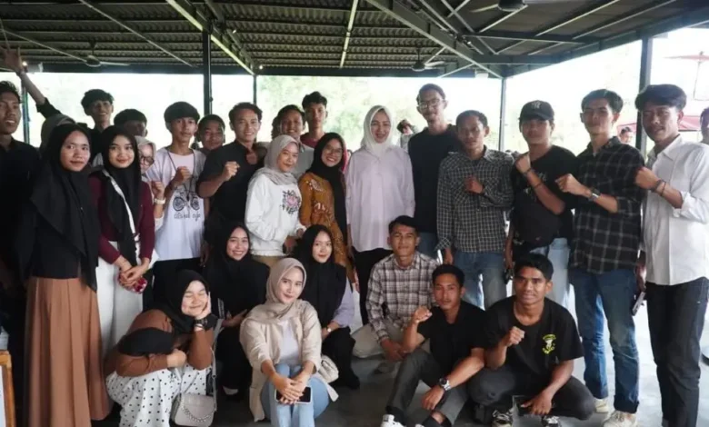 Airin Rachmi Diany Ajak Generasi Muda Jadi Agen Perdamaian Pasca Pemilu Airin Rachmi Diany Ajak Generasi Muda Jadi Agen Perdamaian Pasca Pemilu