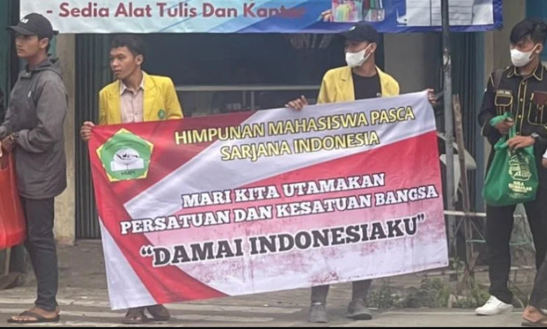 Selain Bagi Takjil HMPI Banten Bagi Selebaran, Menghimbau Agar Masyarakat Indonesia tidak Terprovokasi Pasca Pengumuman Resmi KPU