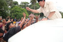 Ribuan Relawan Prabowo Batalkan Aksi Damai di MK Ribuan Relawan Prabowo Batalkan Aksi Damai di MK