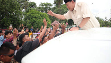 Ribuan Relawan Prabowo Batalkan Aksi Damai di MK Ribuan Relawan Prabowo Batalkan Aksi Damai di MK