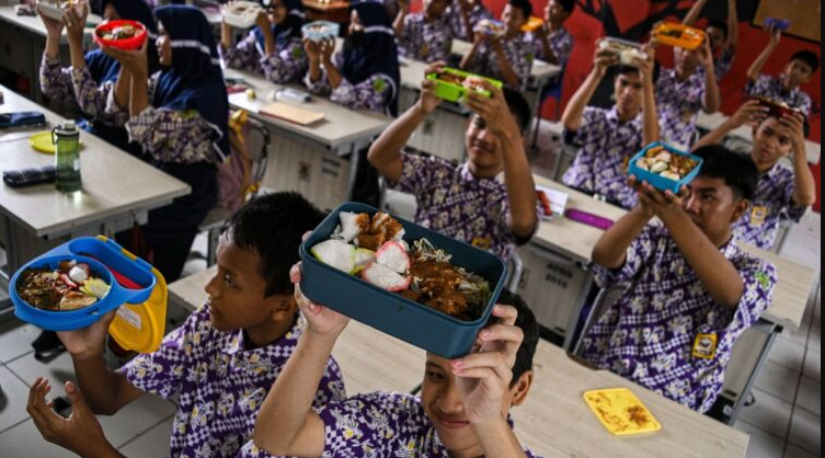 Tingkatkan Kesehatan Anak-anak Indonesia, Kemenag Dukung Pelaksanaan Program Makan Bergizi Gratis