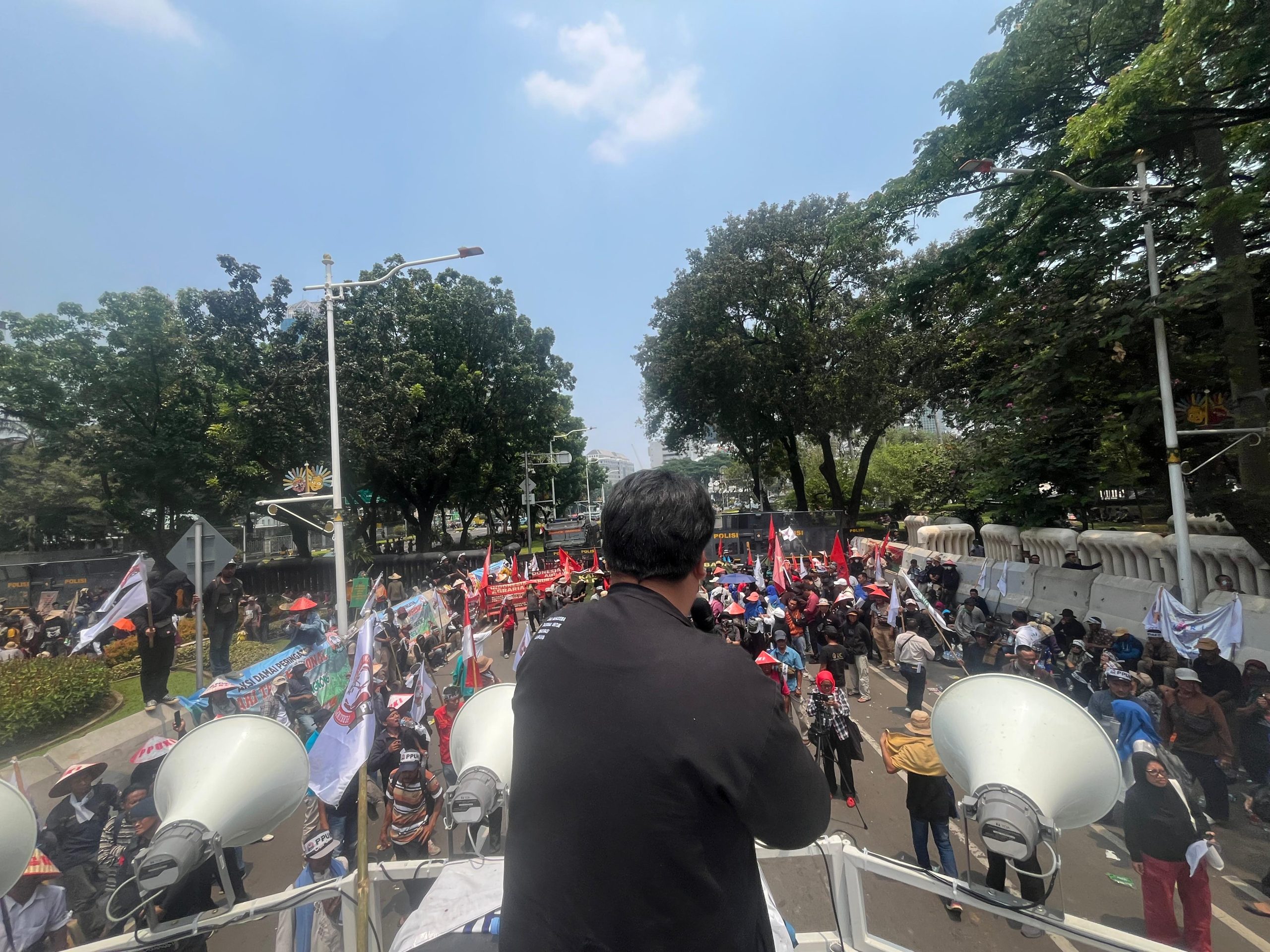 Petani Lampung Aksi di Istana, Desak Land Reform dan Hentikan Impor Tapioka