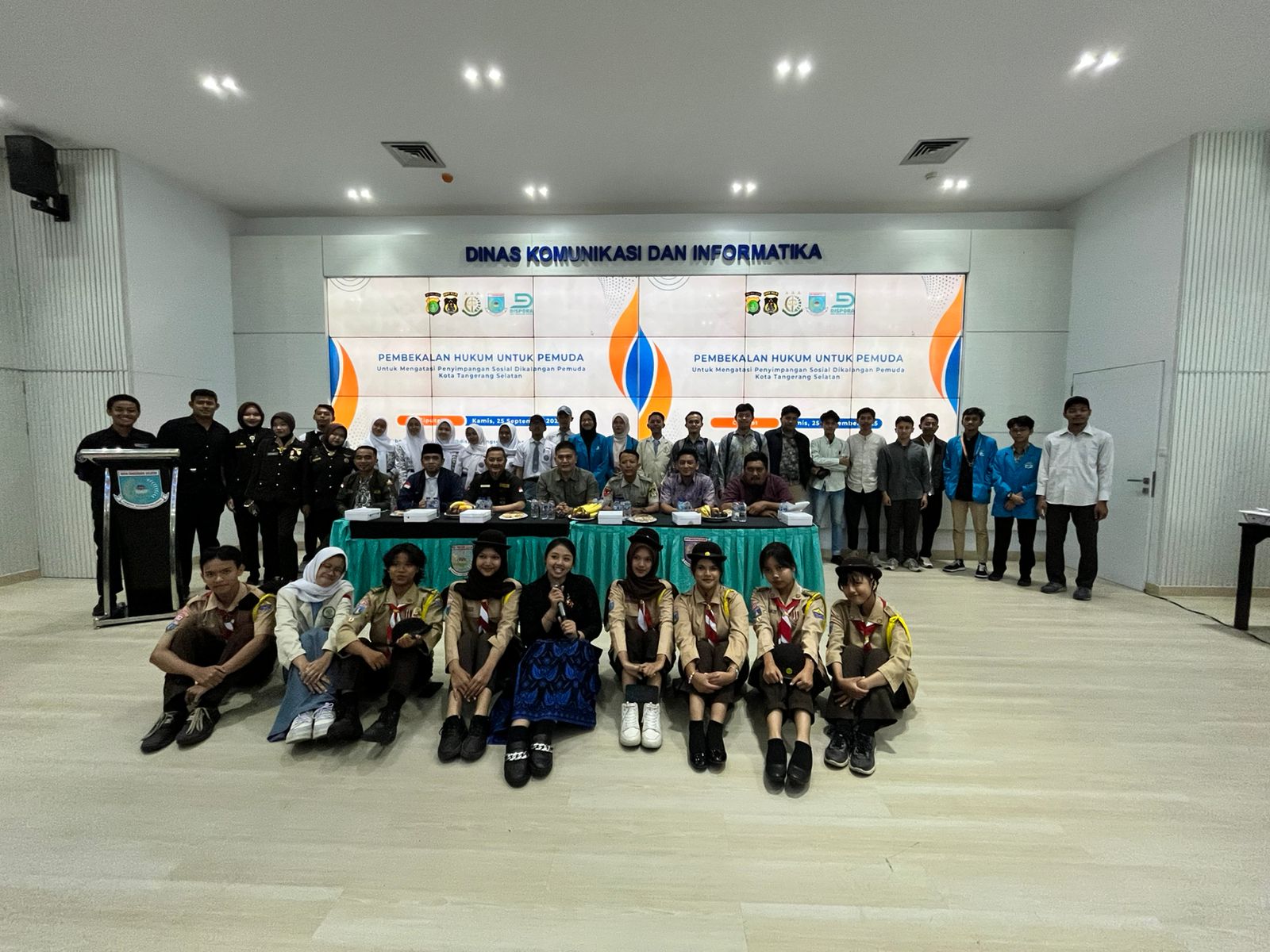 Dispora Tangsel dan KBPP Polri Berkolaborasi Bekali Pemuda dengan Edukasi Hukum Dispora Tangsel dan KBPP Polri Berkolaborasi Bekali Pemuda dengan Edukasi Hukum