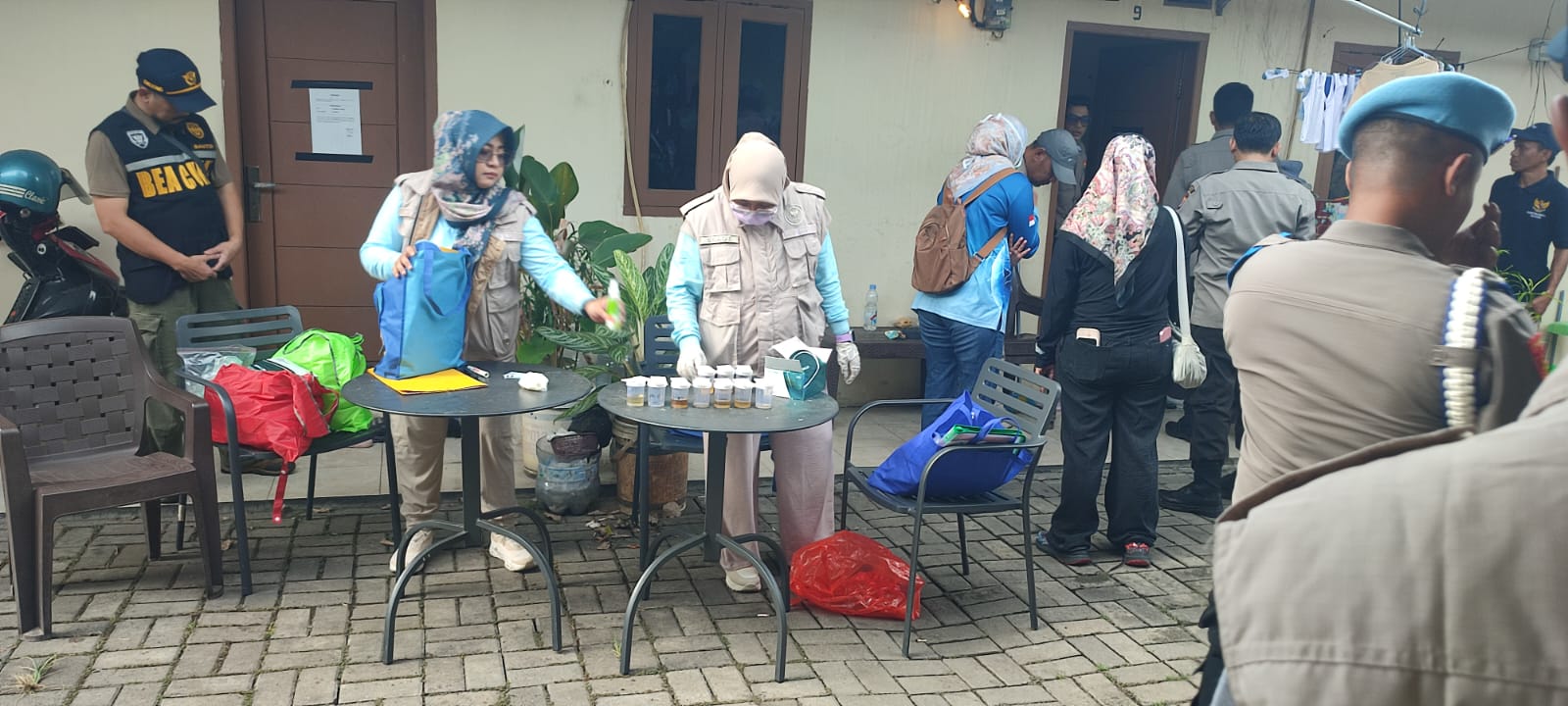 BNNP Banten Gelar Operasi Gabungan Pulihkan Kawasan Rawan Narkoba di Kota Serang BNNP Banten Gelar Operasi Gabungan Pulihkan Kawasan Rawan Narkoba di Kota Serang