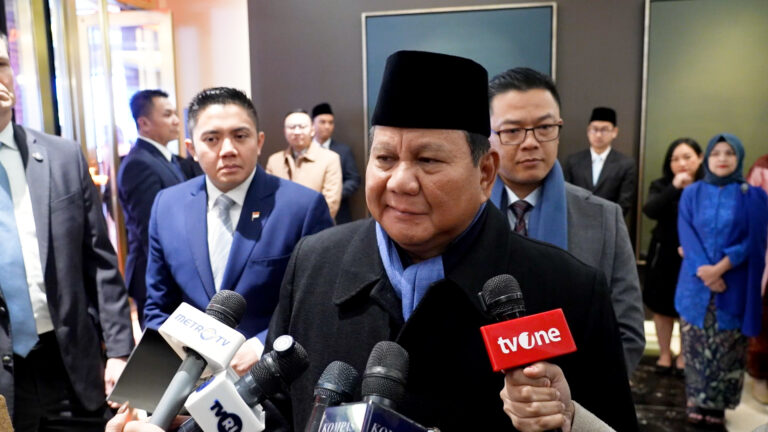 Ketegangan AS–Iran Memuncak, Indonesia Angkat Bicara: Prabowo Siap Jadi Penengah Ketegangan AS–Iran Memuncak, Indonesia Angkat Bicara: Prabowo Siap Jadi Penengah