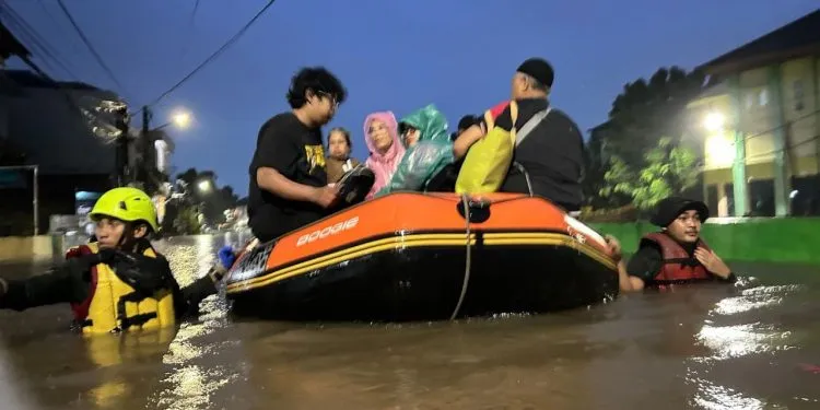 Hujan Deras Rendam 52 Titik di Banten, Tangerang Raya Jadi Wilayah Paling Terdampak Hujan Deras Rendam 52 Titik di Banten, Tangerang Raya Jadi Wilayah Paling Terdampak